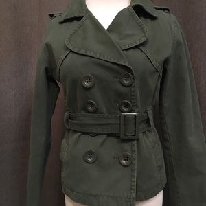 Olive green pea coat 🧥 fabulous for 🍂 Fall 🍁